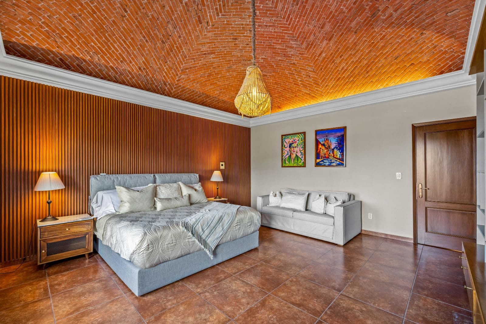 RESIDENCIA COLONIAL EN RENTA — photo 4 of 10