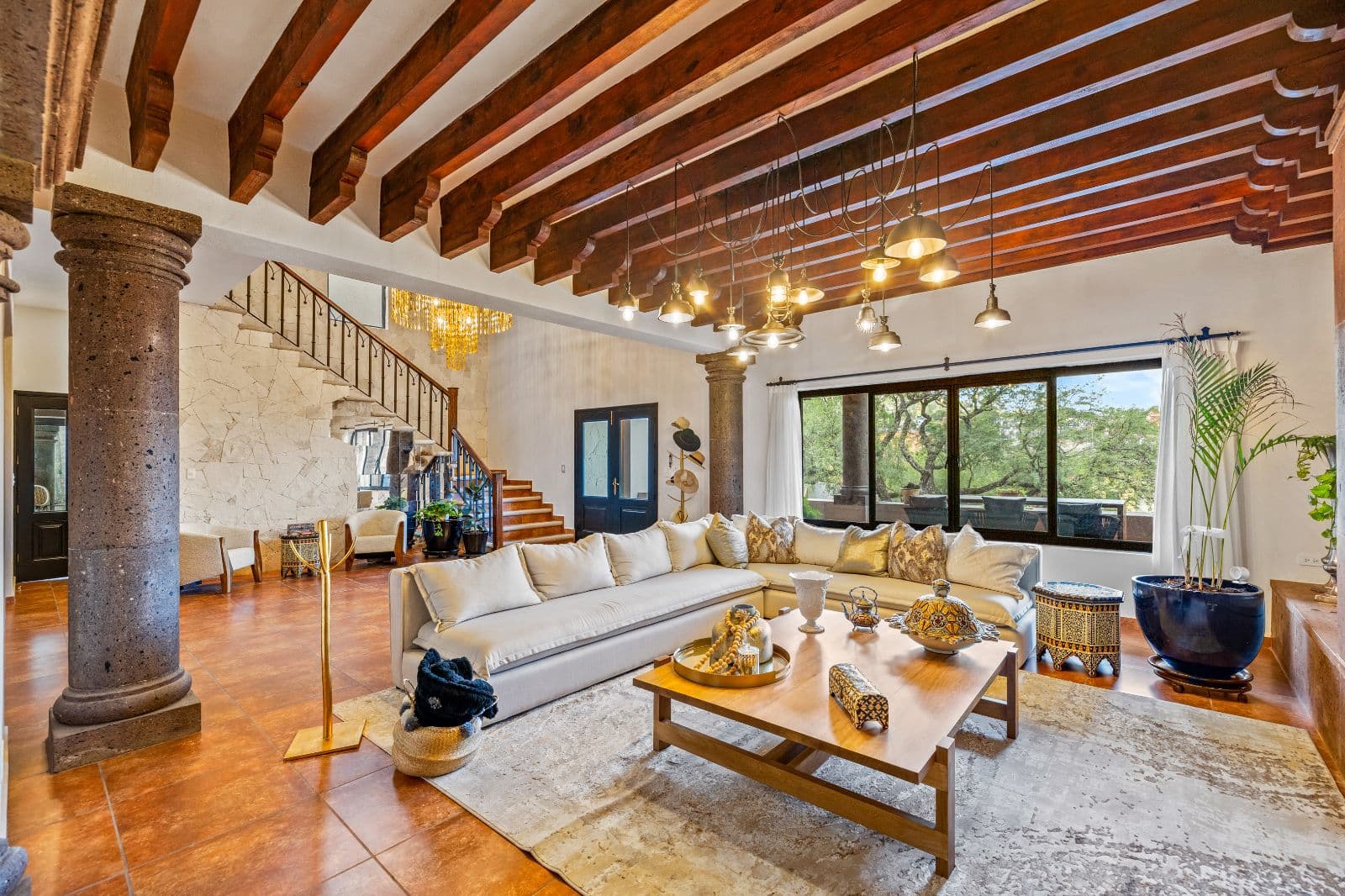 RESIDENCIA COLONIAL EN RENTA — photo 10 of 10
