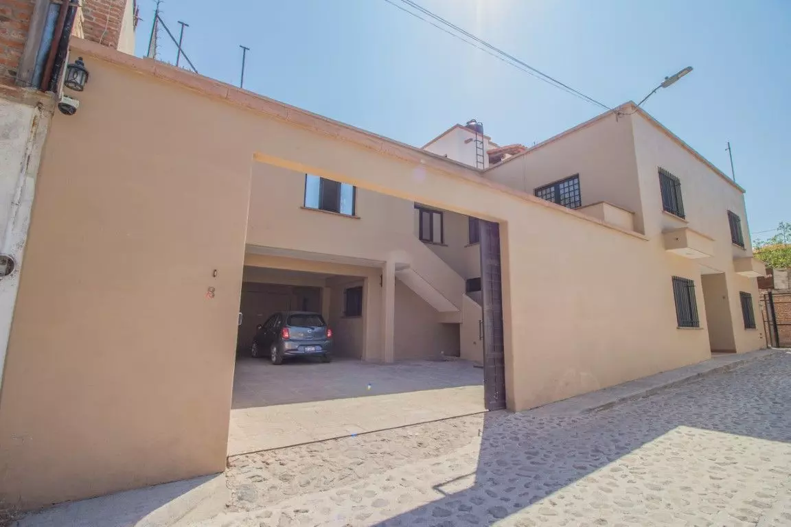 1951 Centro, Barrio La Palmita House for Sale — photo 8 of 10