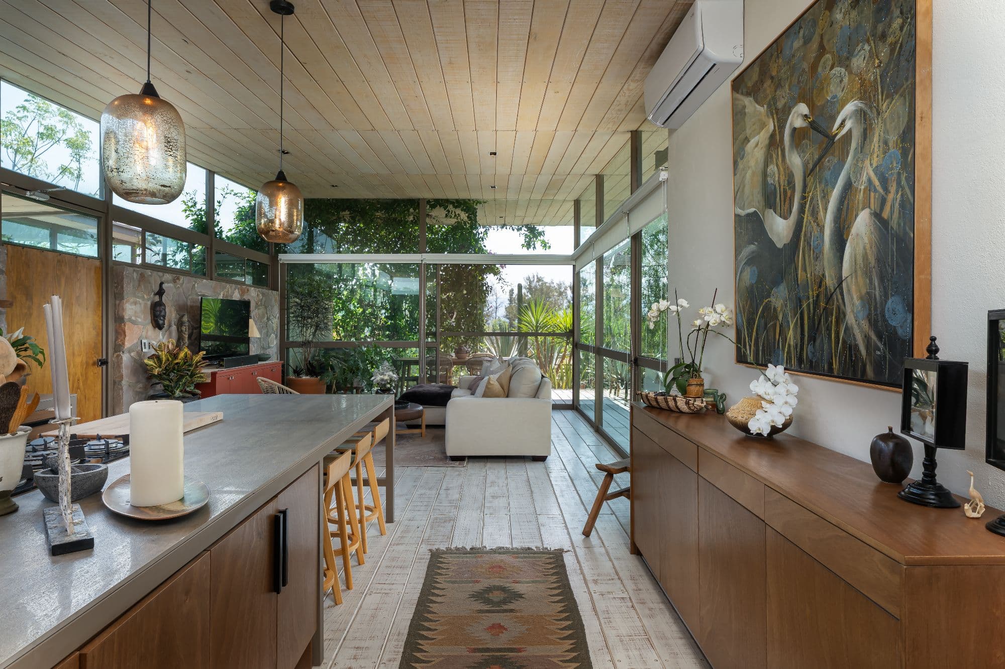 Modern Country Retreat — photo 9 of 10