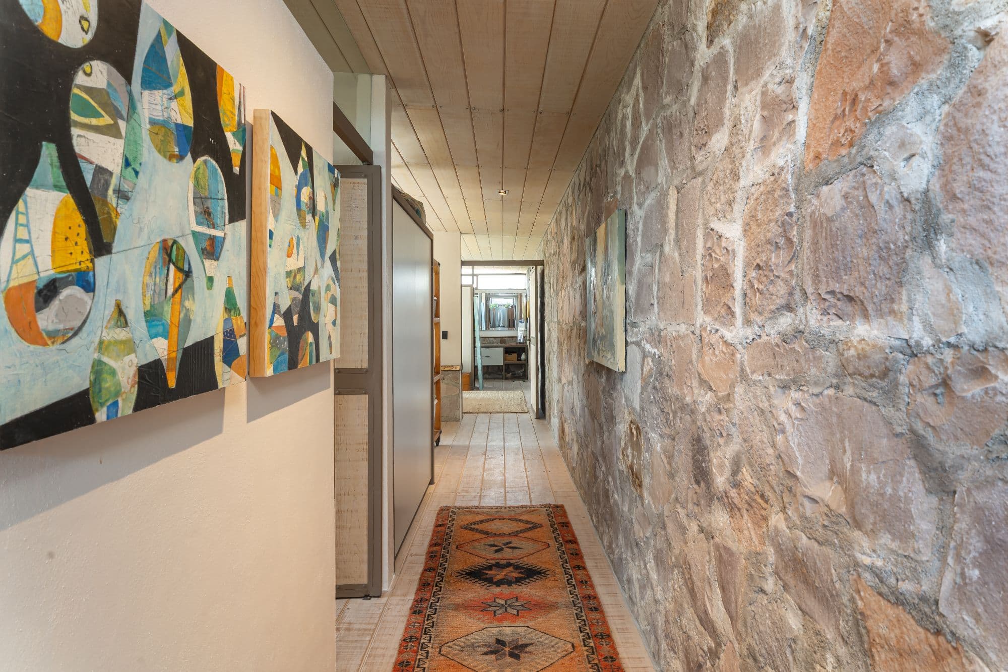 Modern Country Retreat — photo 10 of 10