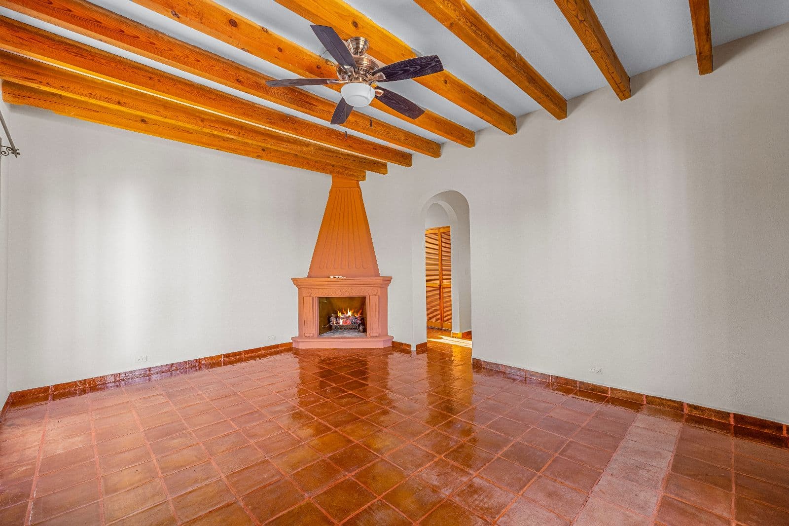CASA CARLOTA — photo 9 of 10