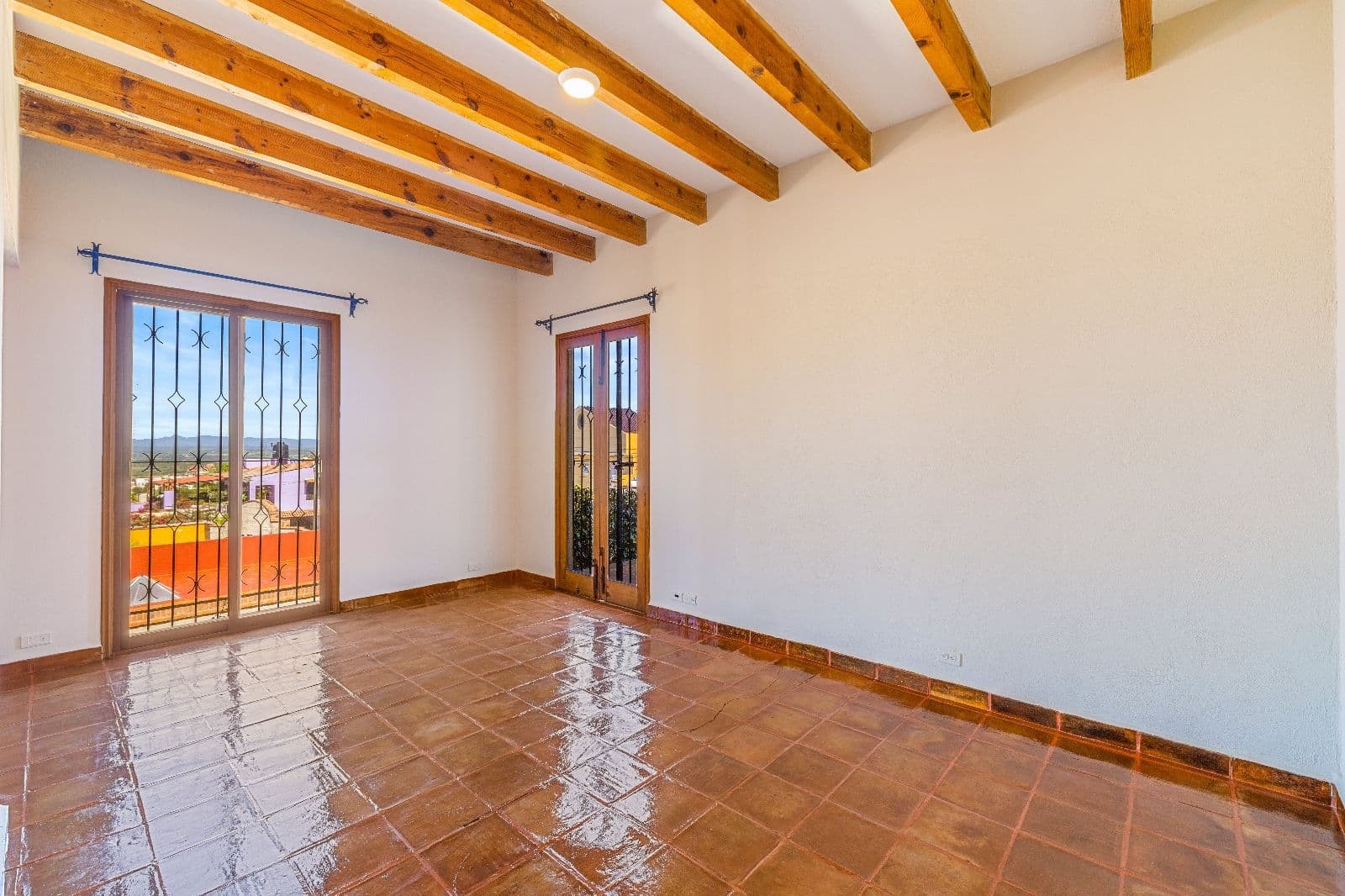 CASA CARLOTA — photo 7 of 10