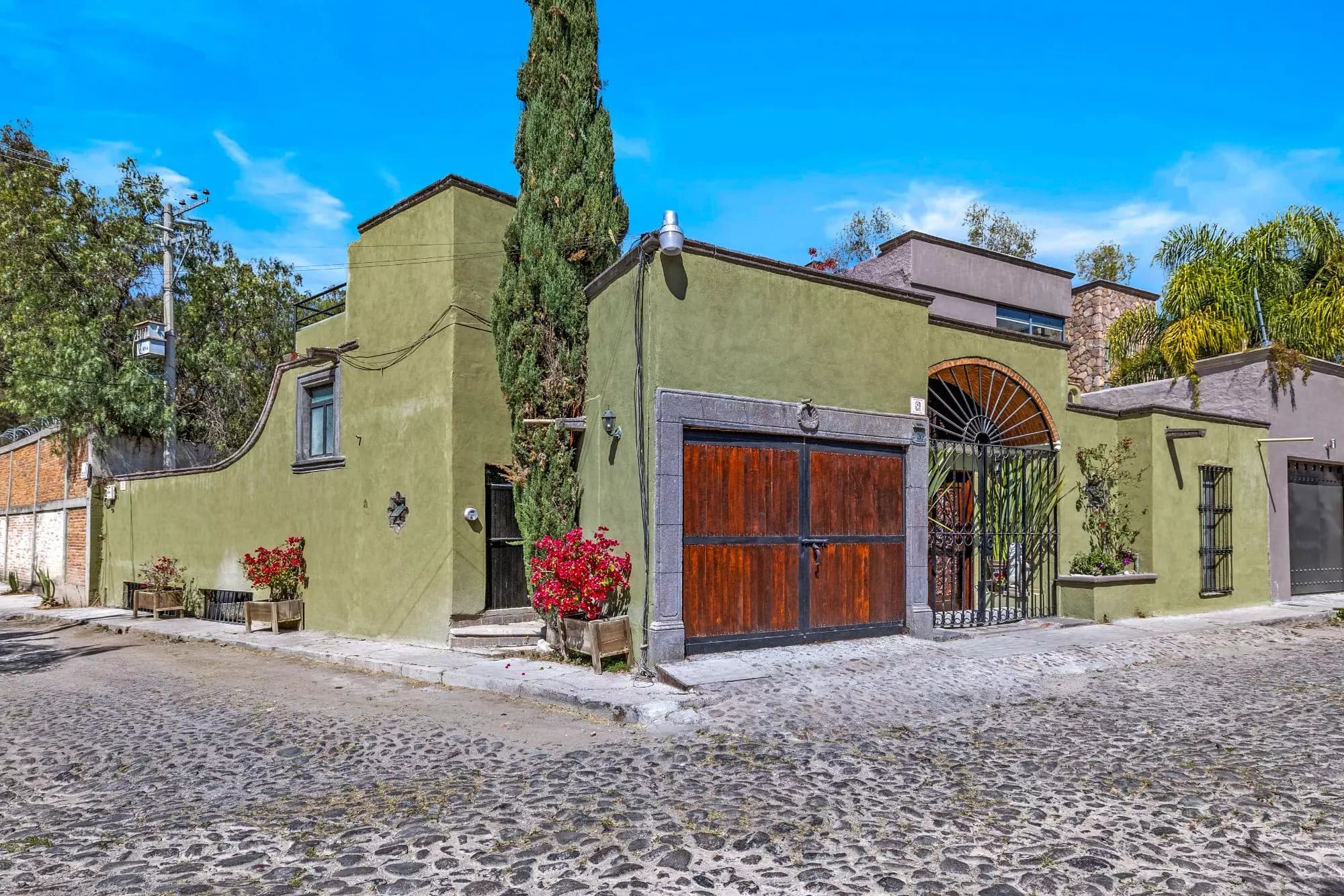 Casa Montitlan — photo 1 of 10