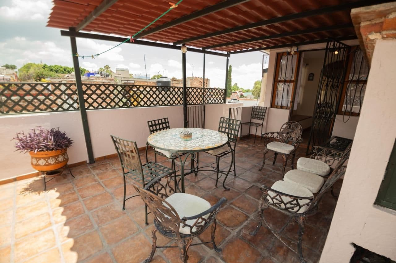 CASA RELOX — photo 8 of 10
