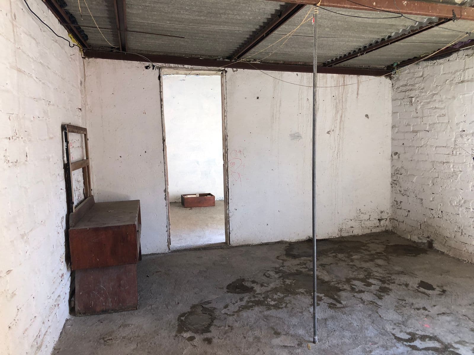Fixer Upper Toro y Palmas — photo 6 of 10