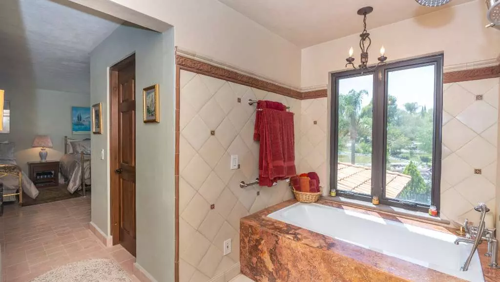 Casa Lago — photo 2 of 10