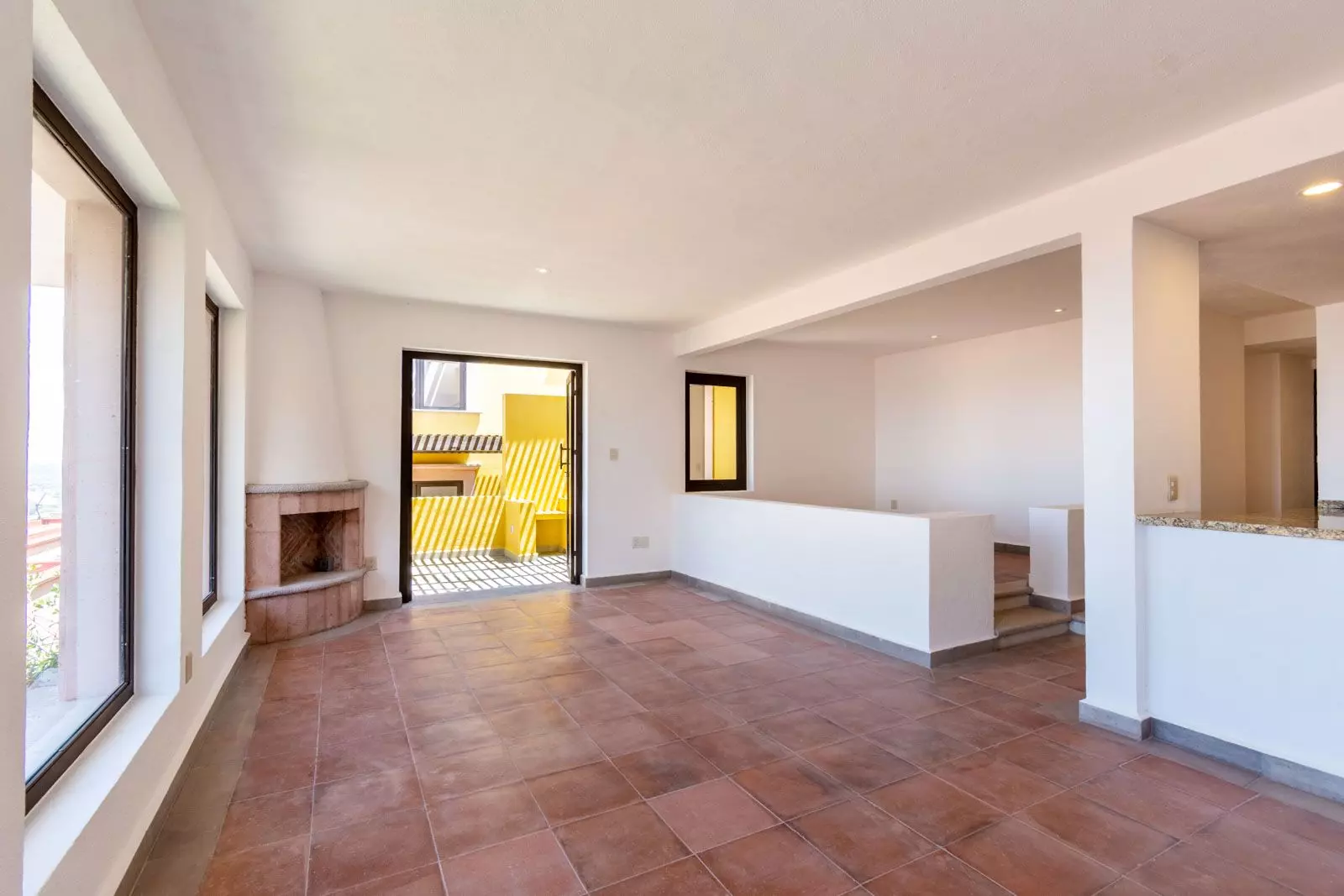 Arcángeles San Uriel 2BR — photo 5 of 10