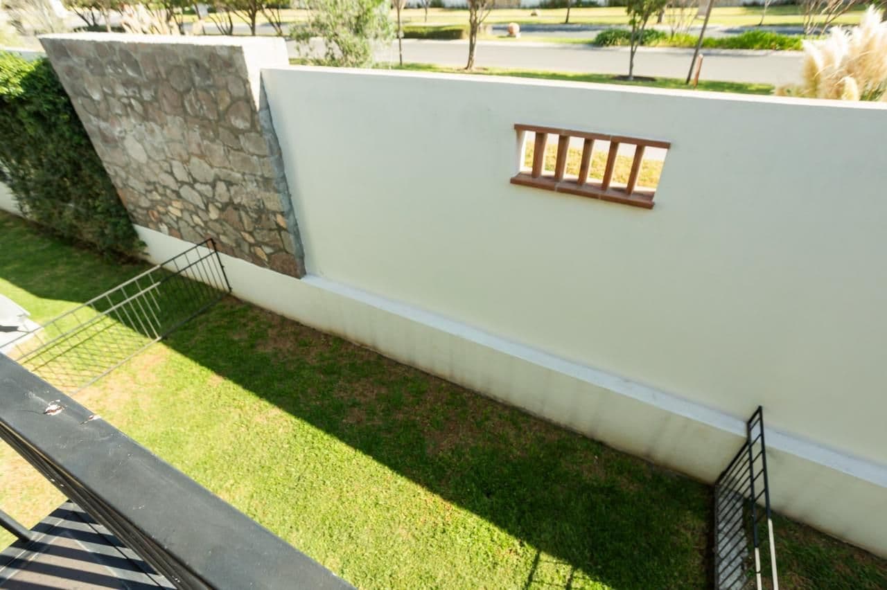 Casa en renta en Fraccionamiento Zirándaro — photo 10 of 10