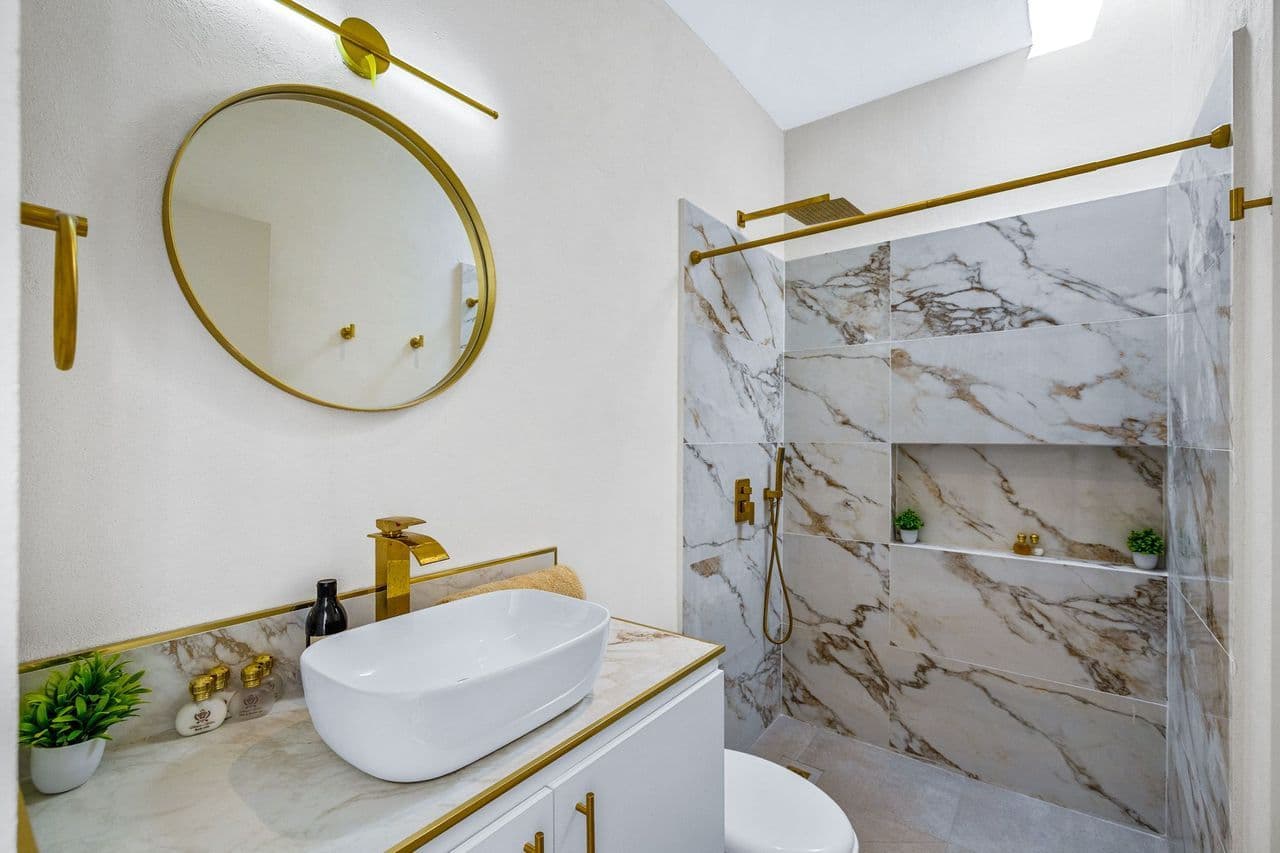 CASAS ANGEL & ANGELITO — photo 10 of 10