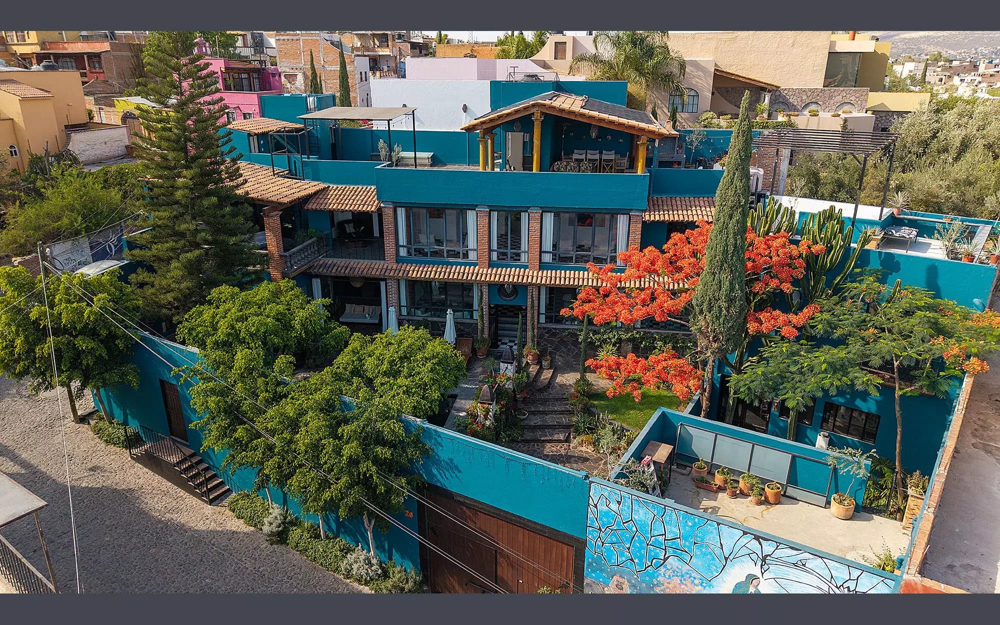 La Joya Azul — photo 1 of 10