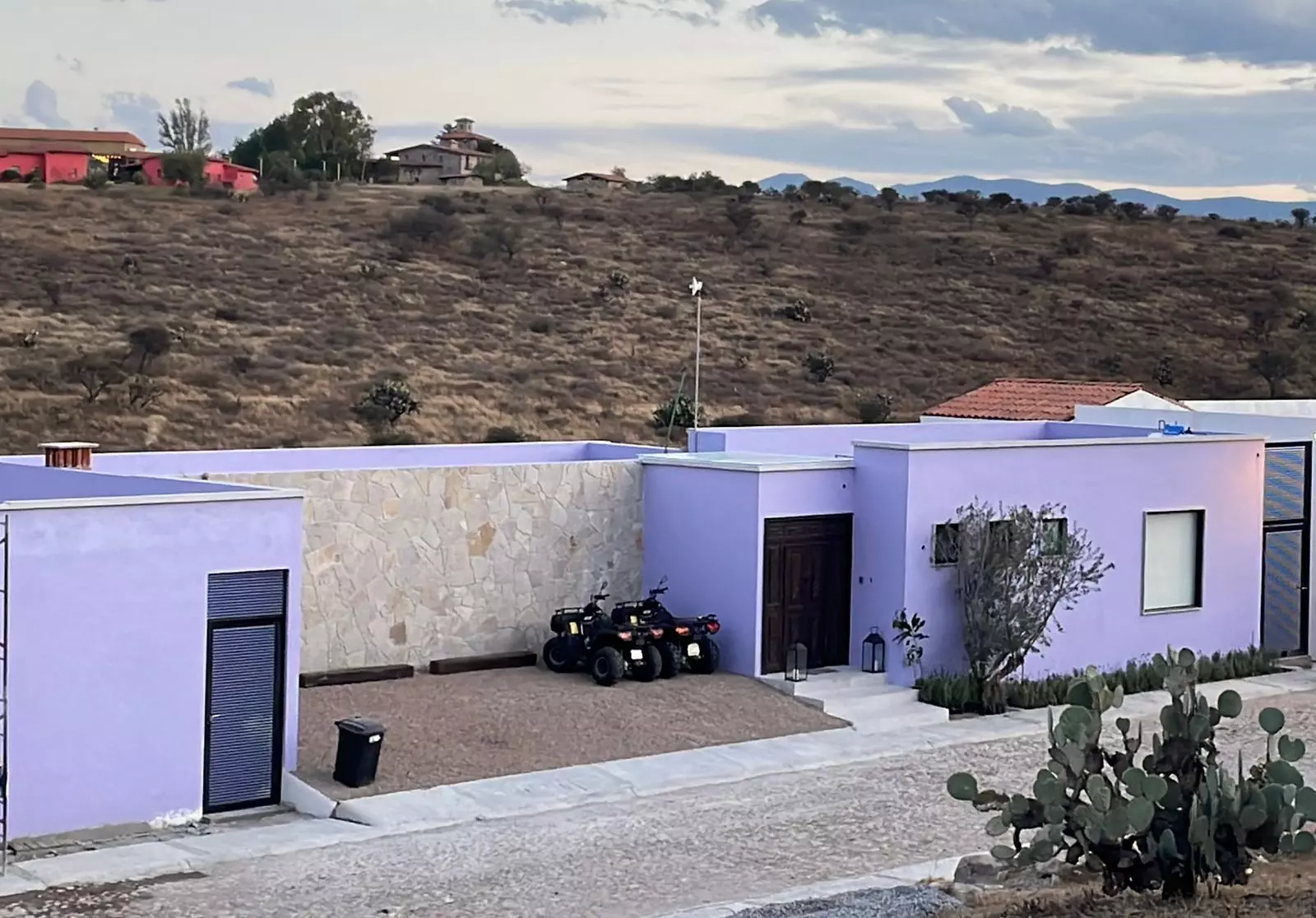 Casa Lavanda — photo 1 of 10