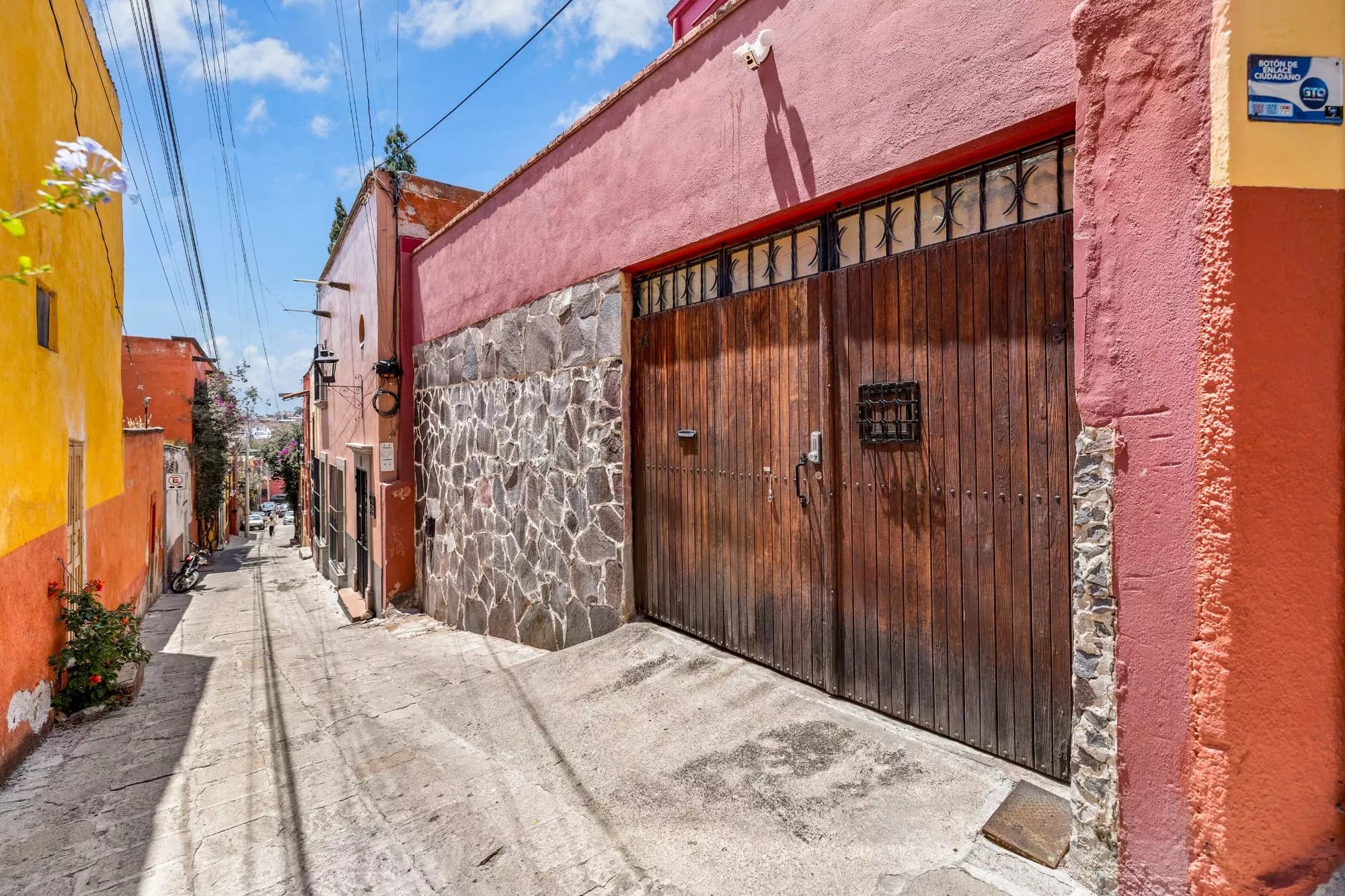 Casa Ave — photo 1 of 10
