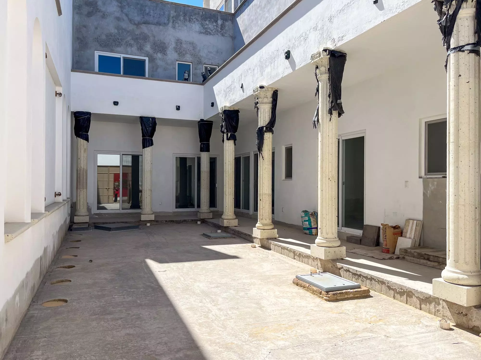Casa Blanca Oportunidad de Inversión en SMA — photo 3 of 10