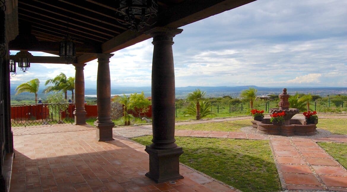 Casa Cúpulas — photo 8 of 10