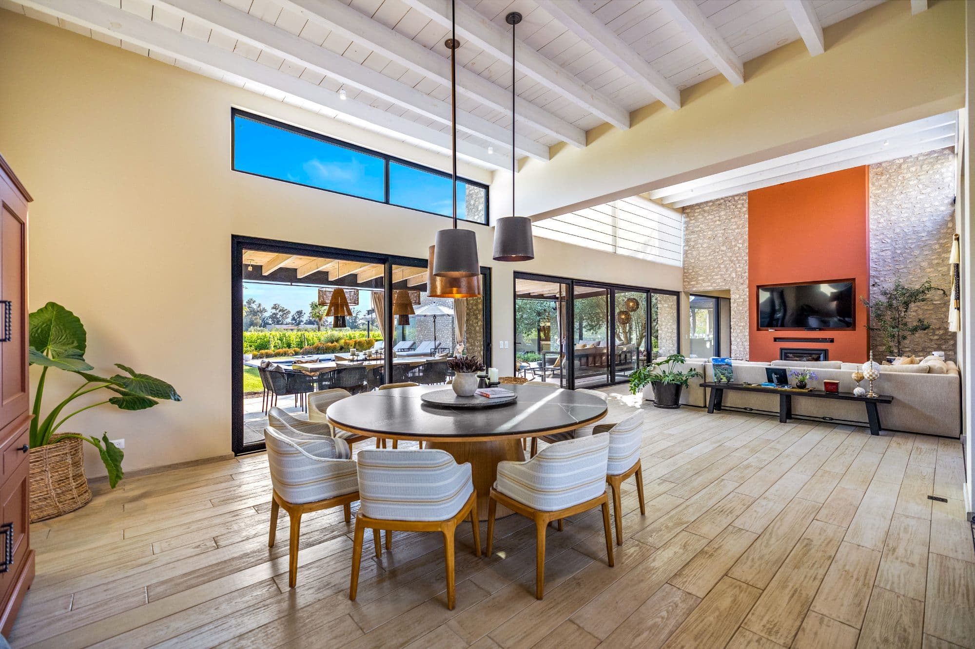 Casa Conejo — photo 9 of 10