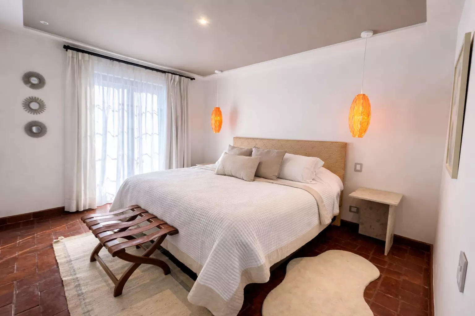 16 · Luxury Penthouse 2 Bedrooms with Private Rooftop - Paseo del Centro — photo 5 of 10