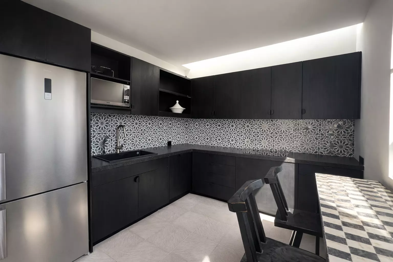 16 · Luxury Penthouse 2 Bedrooms with Private Rooftop - Paseo del Centro — photo 9 of 10