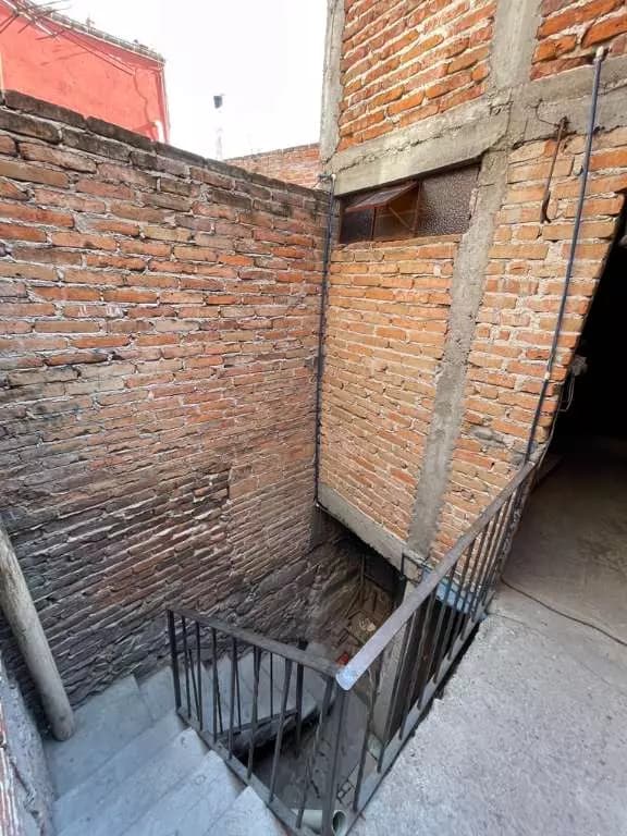 7501 Callejon Del Beso Fixer Upper. — photo 4 of 10