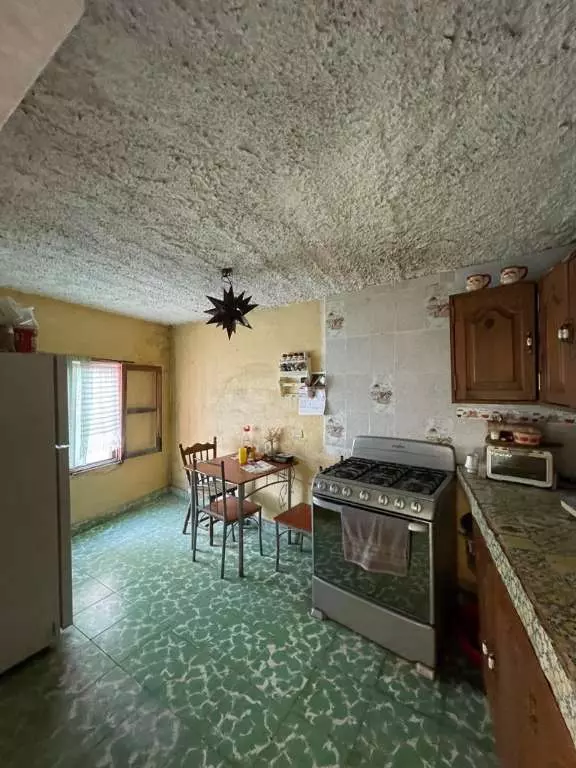 7501 Callejon Del Beso Fixer Upper. — photo 8 of 10