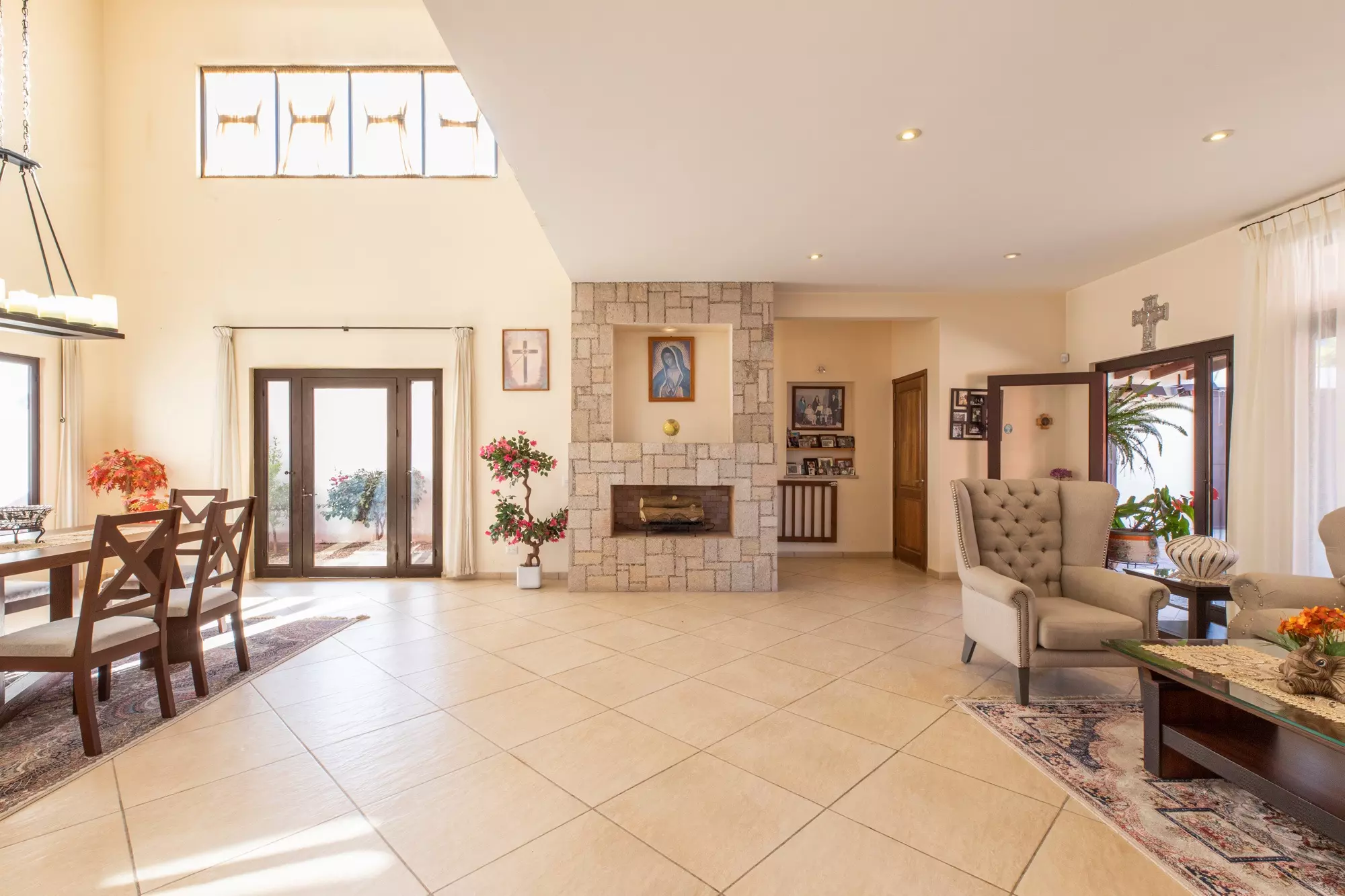 CASA CALANDRIAS — photo 6 of 10