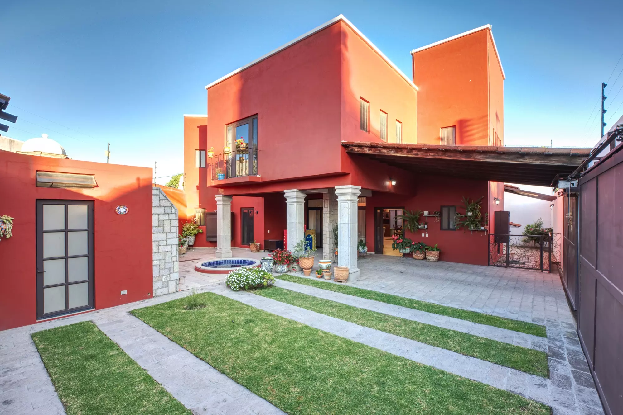 CASA CALANDRIAS — photo 2 of 10