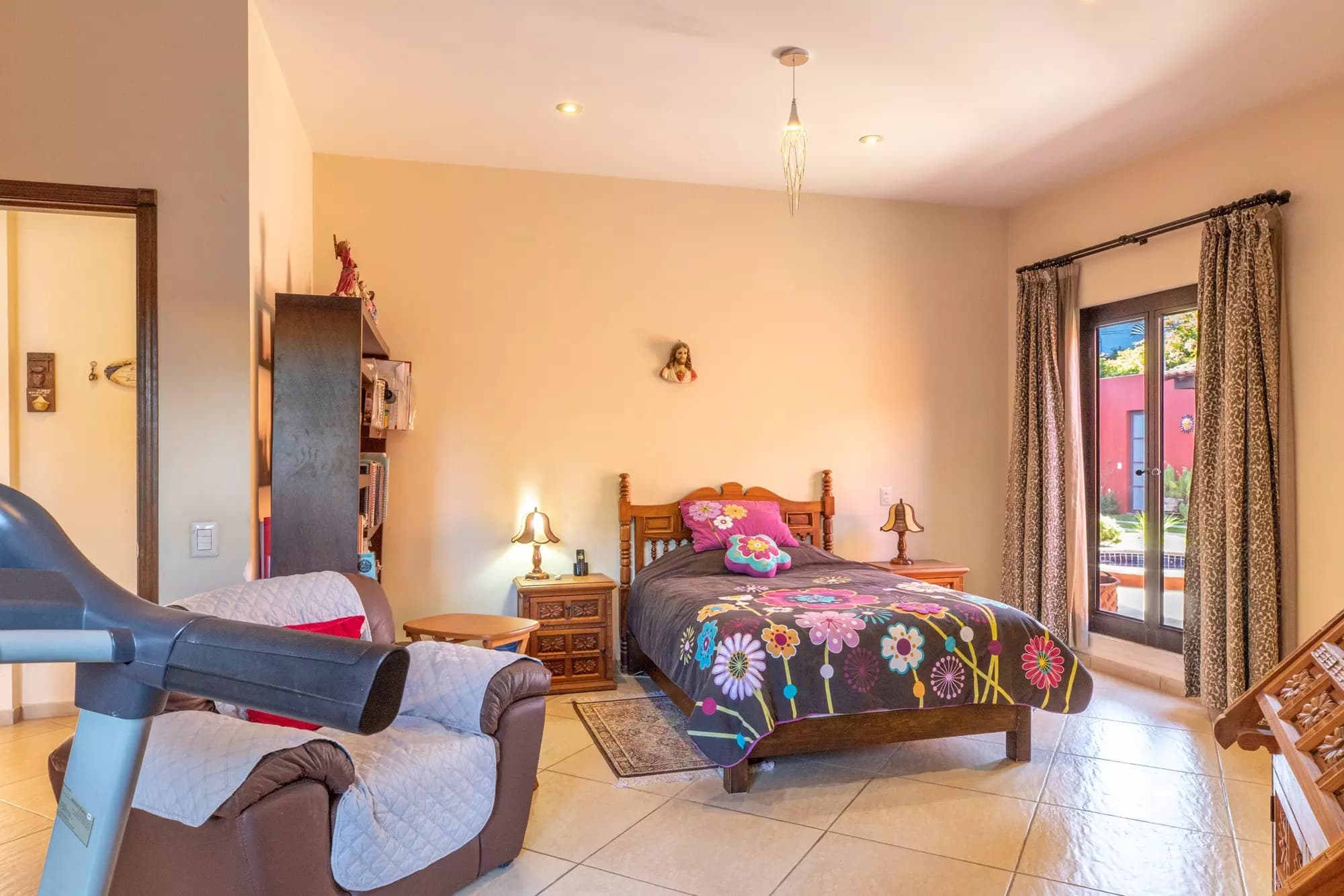 CASA CALANDRIAS — photo 8 of 10