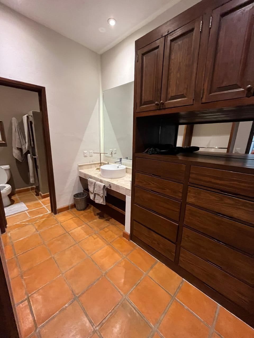 CONDO DE LUJO EN CAPILLA DE PIEDRA — photo 5 of 10