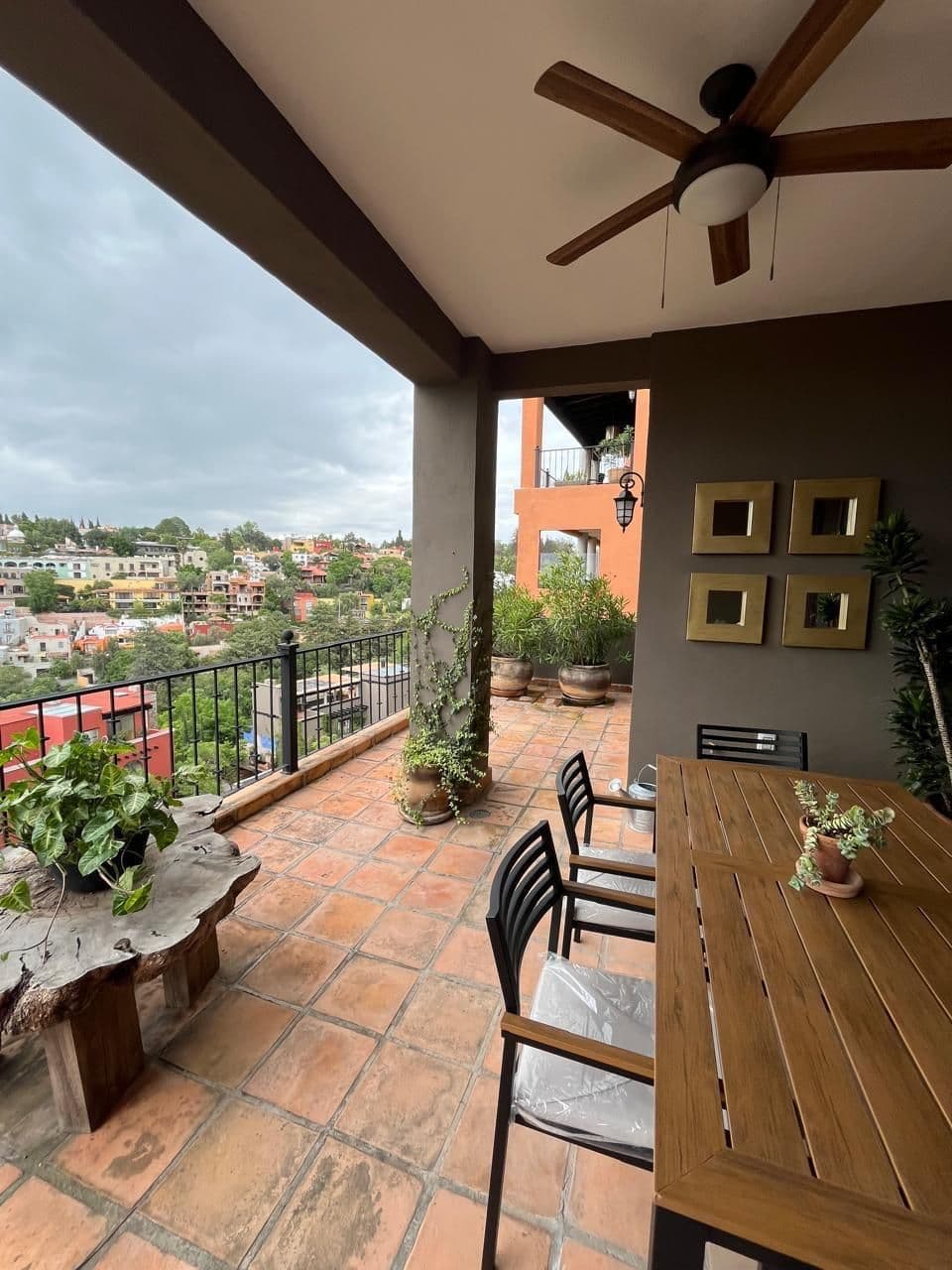 CONDO DE LUJO EN CAPILLA DE PIEDRA — photo 7 of 10