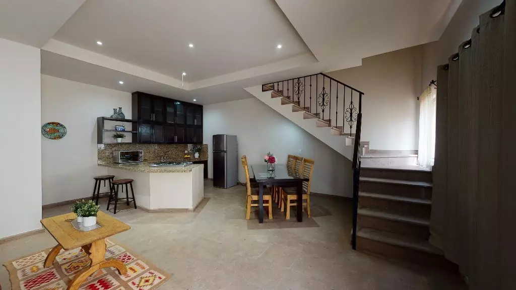 Two Story Apartment Centro — photo 1 of 10