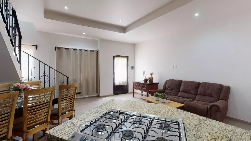 Two Story Apartment Centro — photo 2 of 10