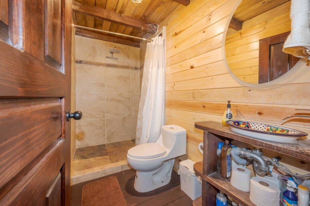 Cozy Cabin — photo 5 of 10