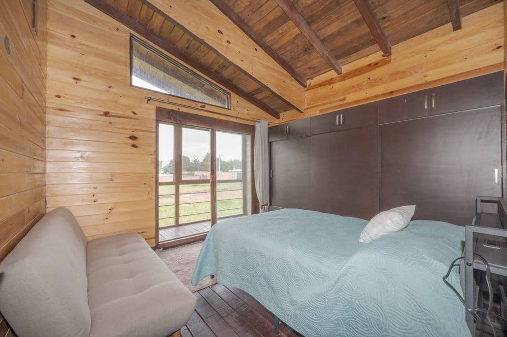 Cozy Cabin — photo 6 of 10