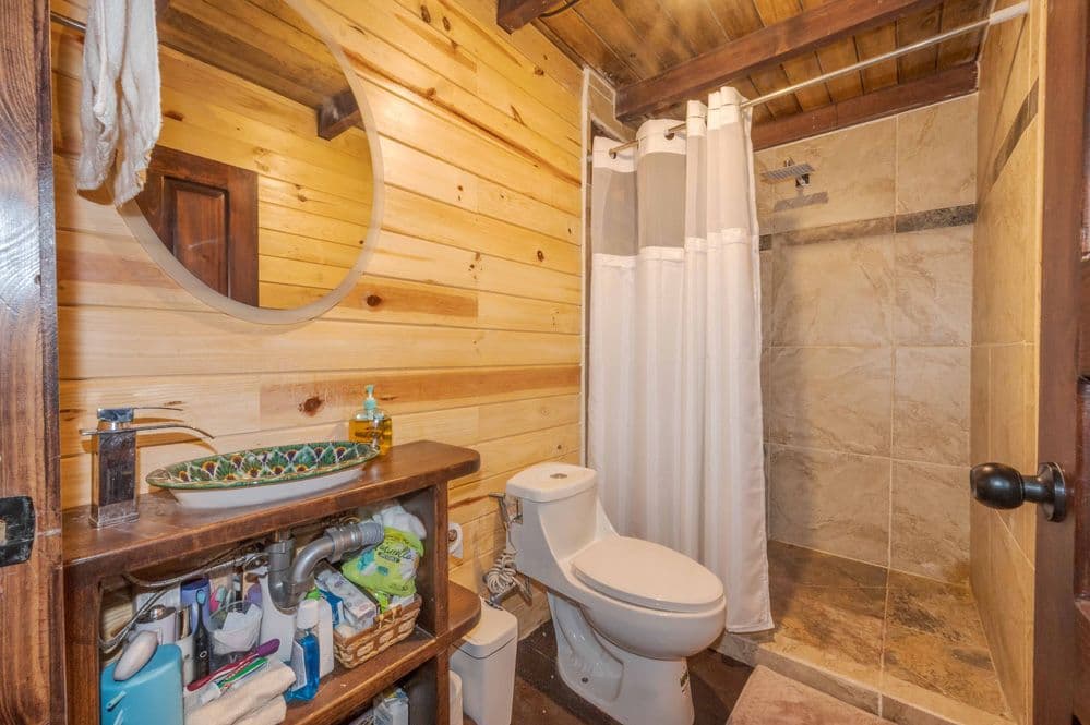 Cozy Cabin — photo 9 of 10