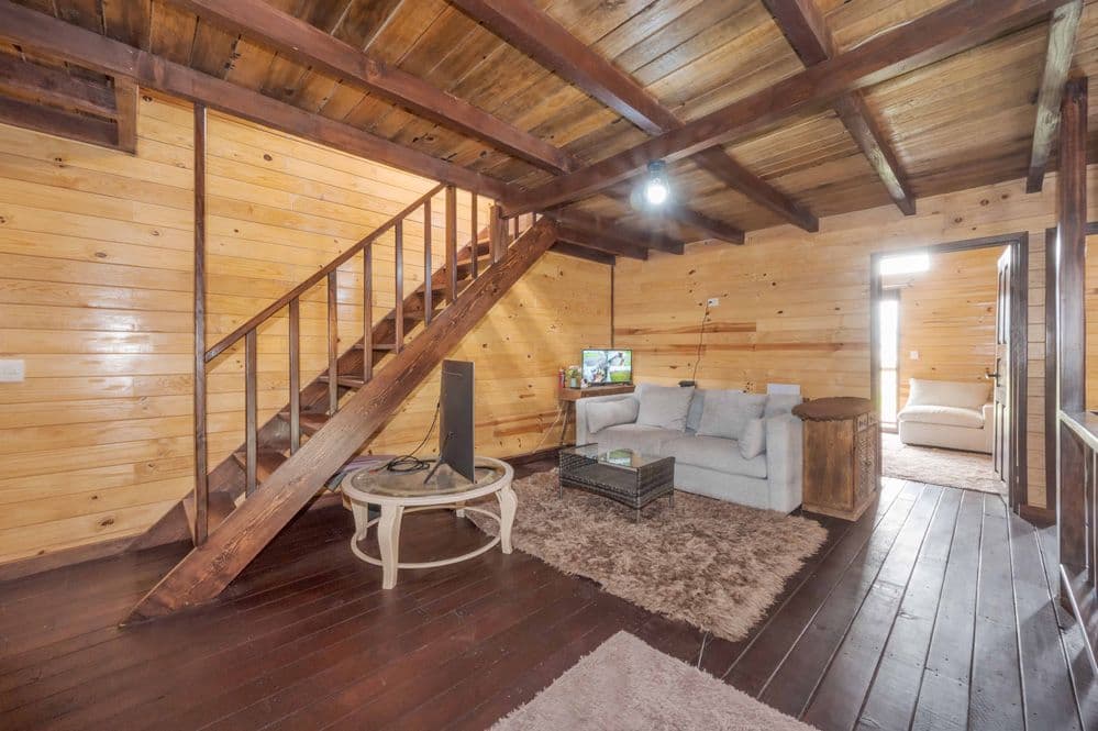 Cozy Cabin — photo 4 of 10