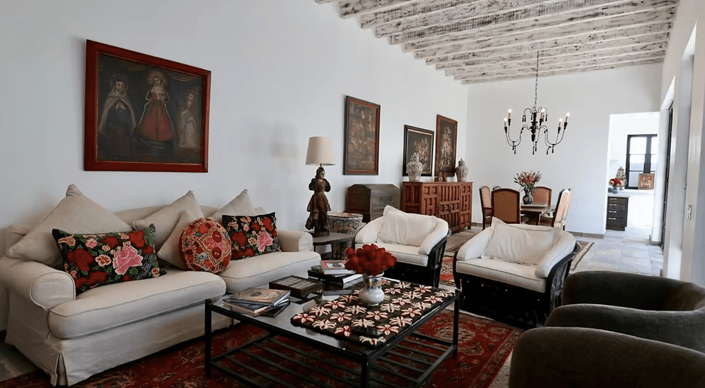 Breathtaking Casa Blanca — photo 9 of 10