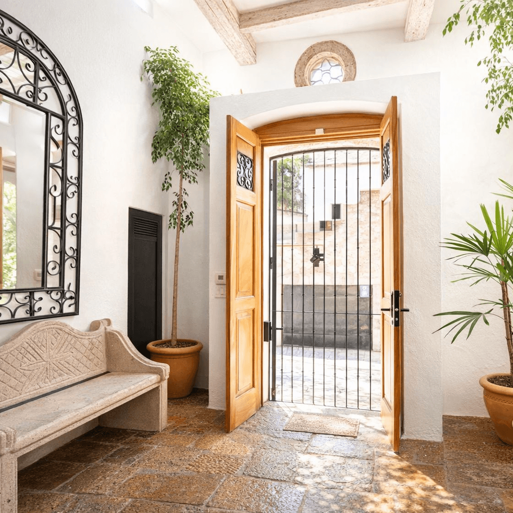Breathtaking Casa Blanca — photo 3 of 10