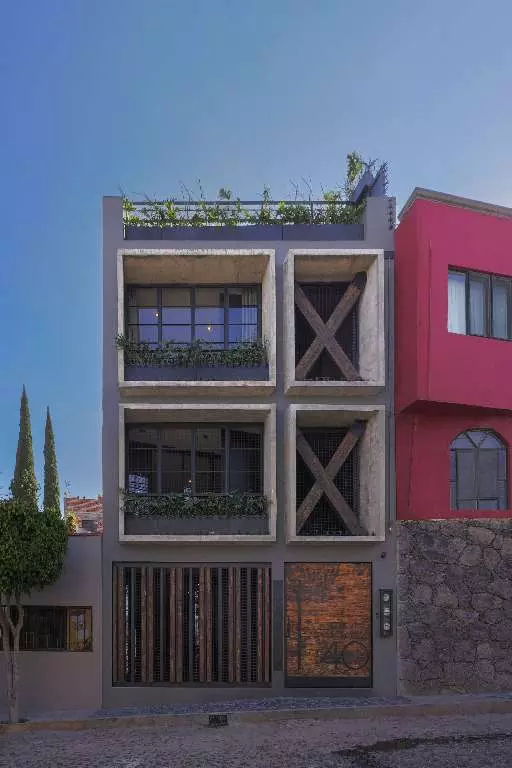Aldama 40 — photo 1 of 9