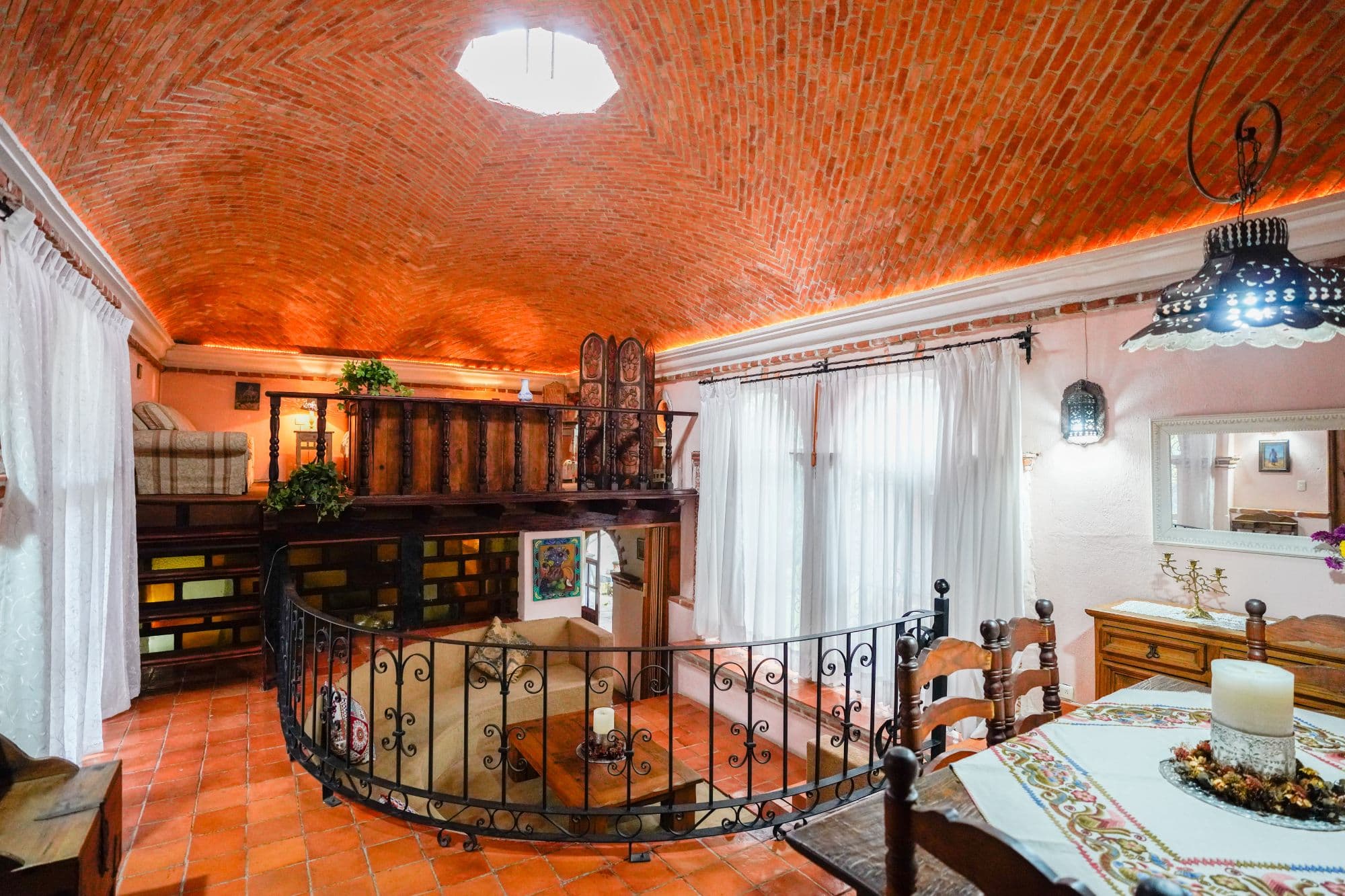 Casa Tesoro — photo 7 of 10