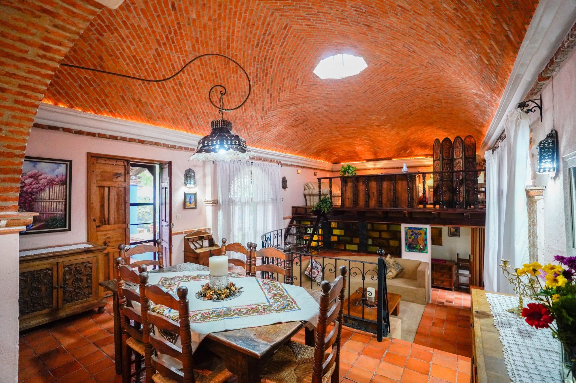 Casa Tesoro — photo 8 of 10