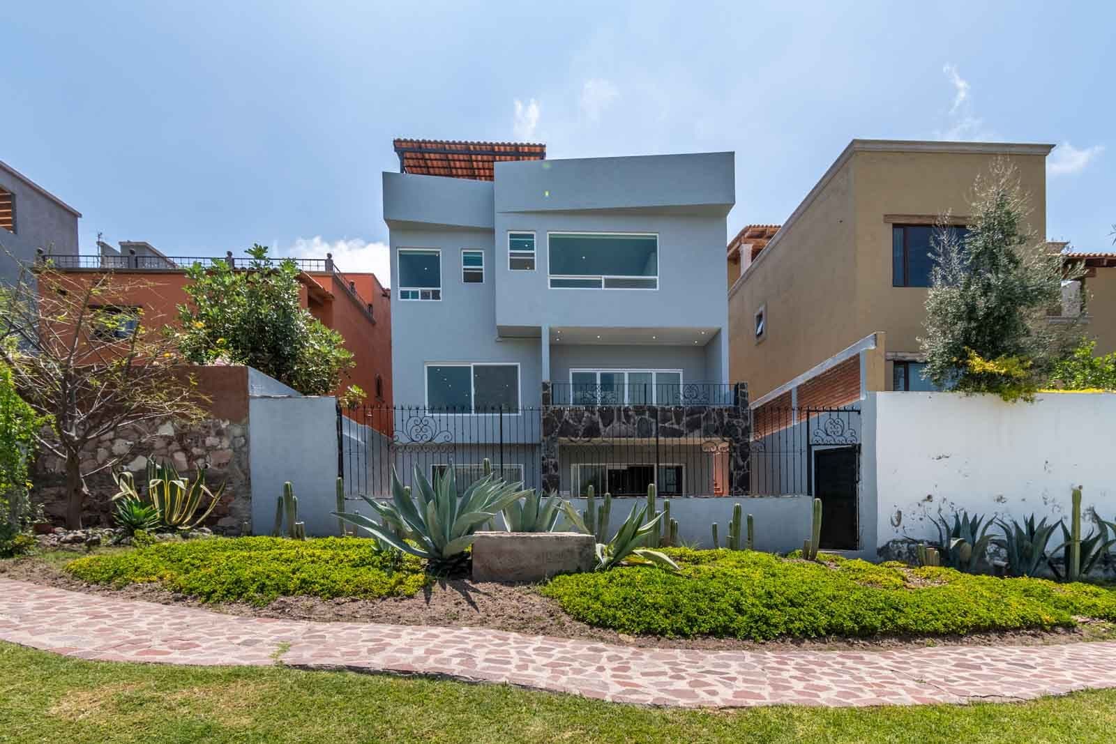 Casa Verona — photo 1 of 10