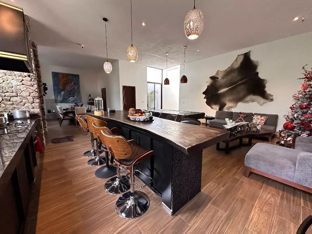 Casa Luz — photo 4 of 10