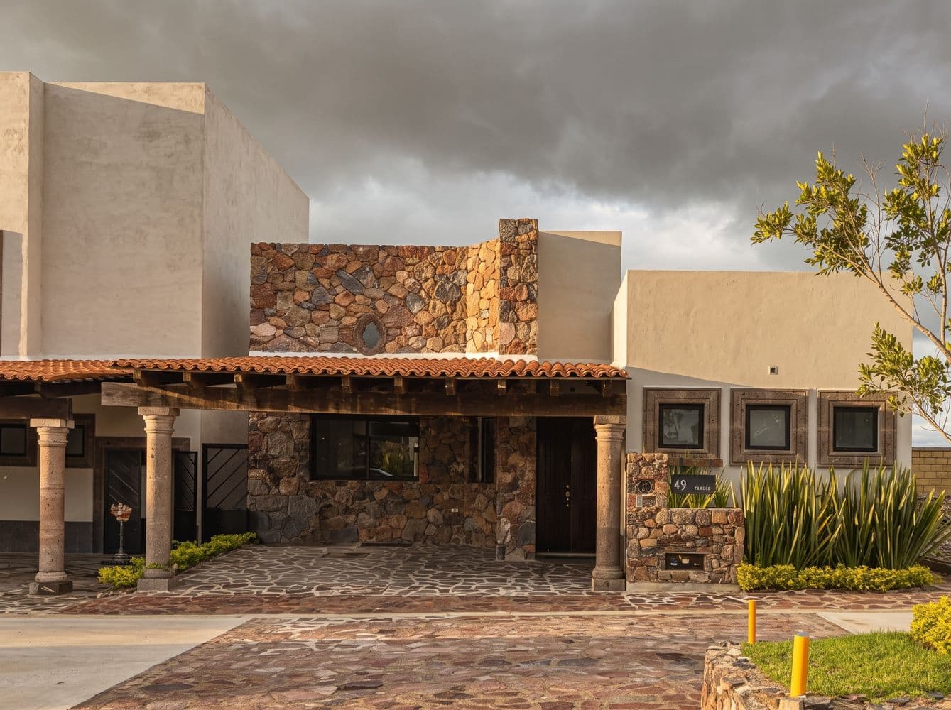 Casa Maple — photo 1 of 10