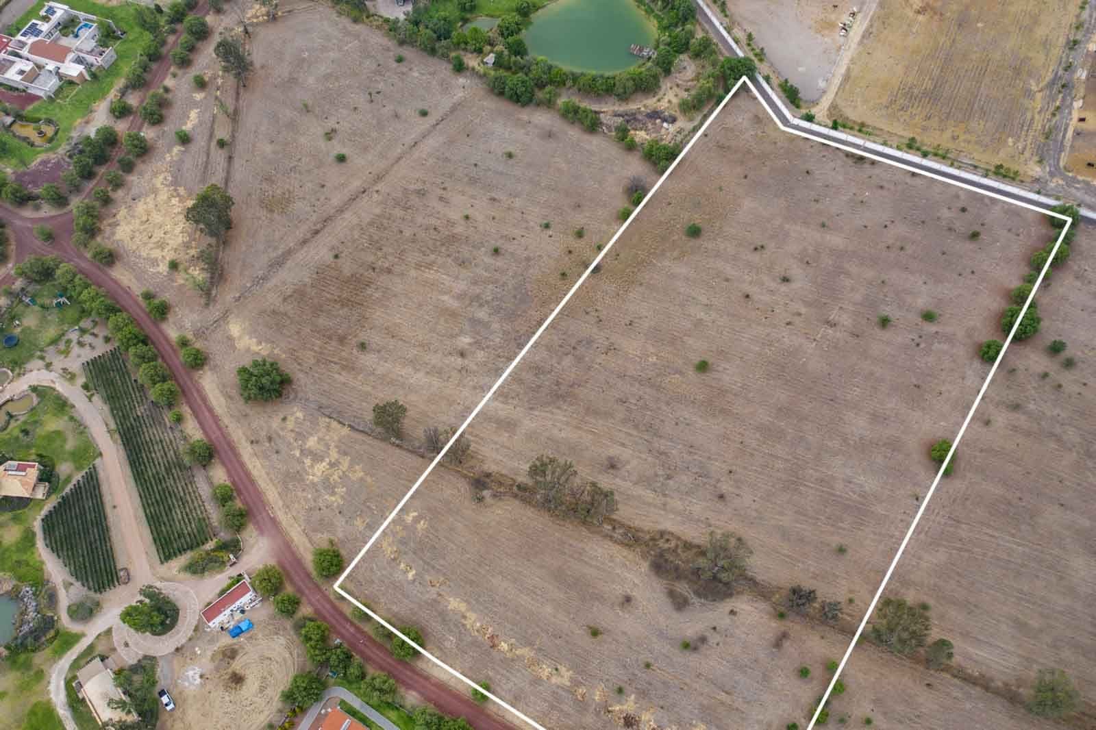 Las Fincas Lot 15 — photo 3 of 10