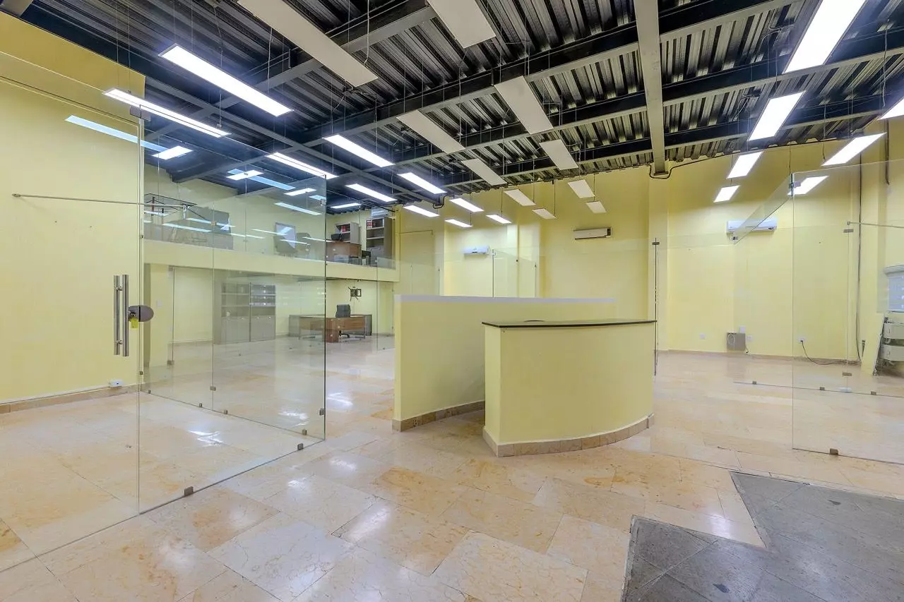 Edificio Comercial Las Brisas — photo 6 of 10