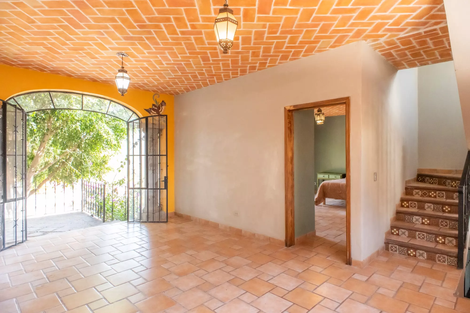 CASA LINDA — photo 5 of 10
