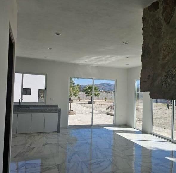 CASA EN RENTA EN LA CIENEGUITA — photo 3 of 10