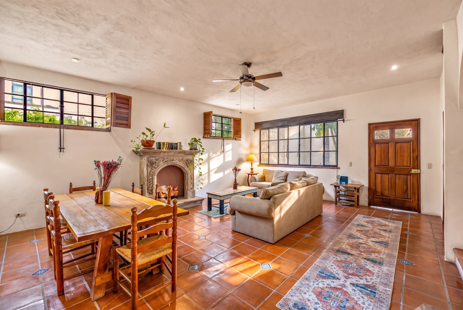 Casa Estrellas — photo 1 of 10