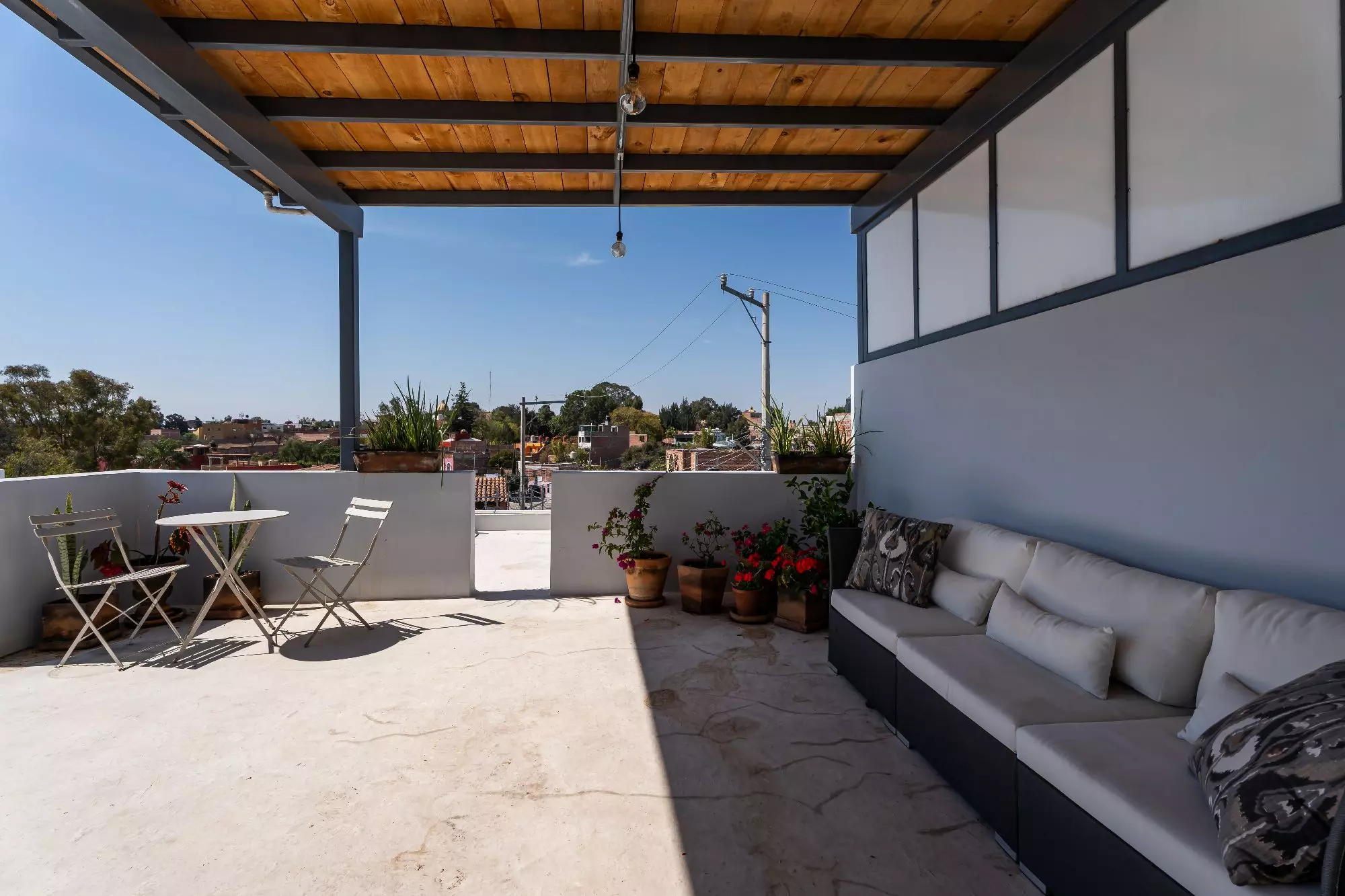 Casa Mojica — photo 5 of 10