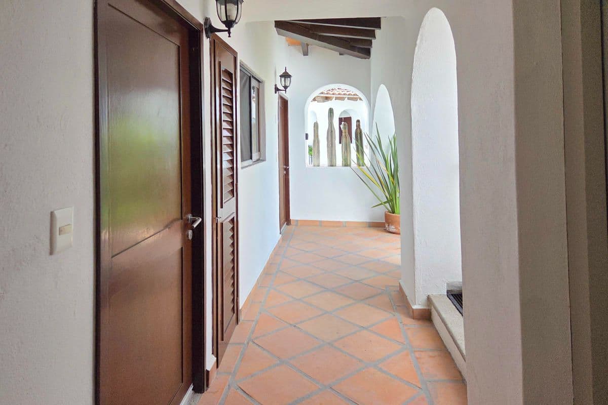 R32 Puente Viejo Pent House for Rent — photo 2 of 10